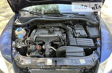 Лифтбек Skoda Octavia 2009 в 