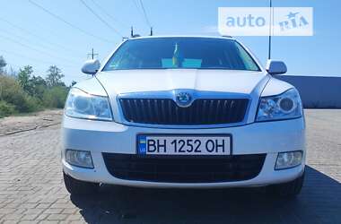 Универсал Skoda Octavia 2012 в Ивановке