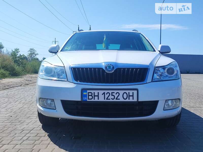 Універсал Skoda Octavia 2012 в Одесі