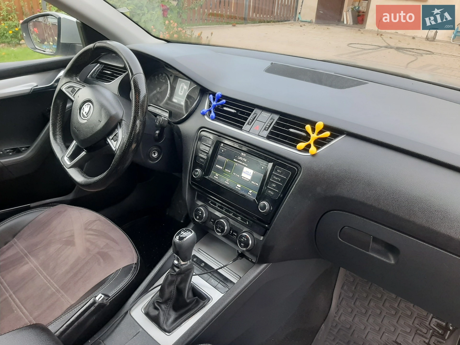 2015 Skoda Octavia - мініатюра 2