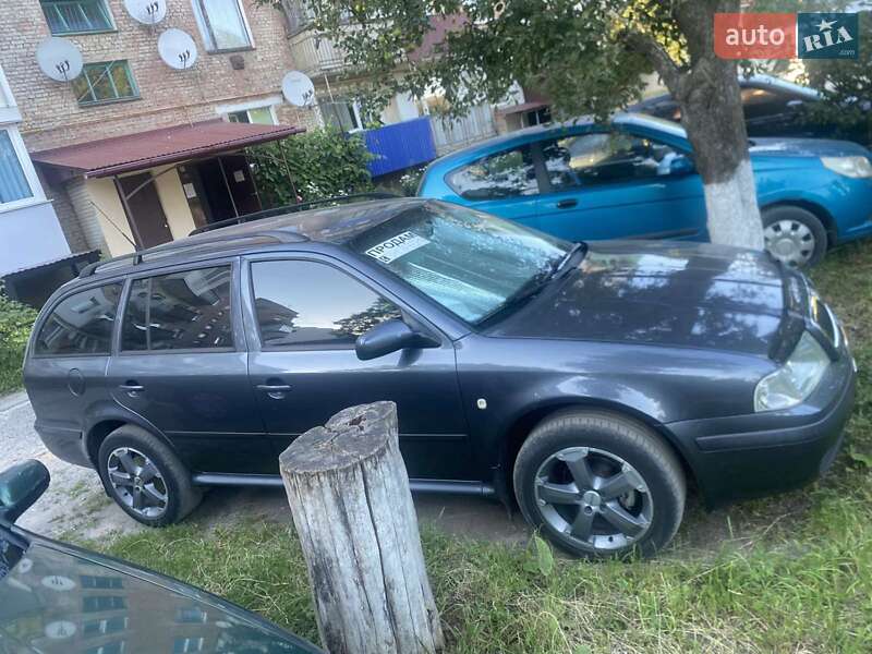 Универсал Skoda Octavia 2006 в Городке