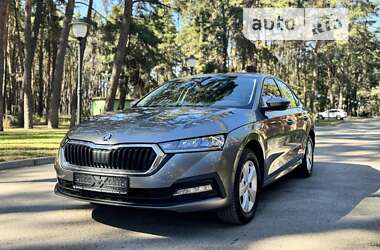 Лифтбек Skoda Octavia 2022 в Киеве