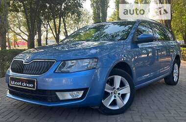 Універсал Skoda Octavia 2014 в Миколаєві