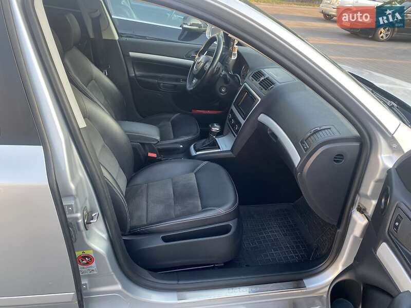 Ліфтбек Skoda Octavia 2010 в Києві фото 17 Ліфтбек Skoda Octavia 2010 в Києві