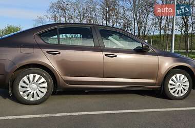 Лифтбек Skoda Octavia 2014 в Днепре