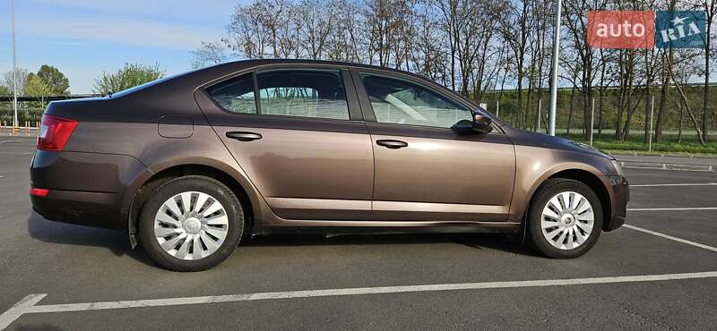 Лифтбек Skoda Octavia 2014 в Днепре