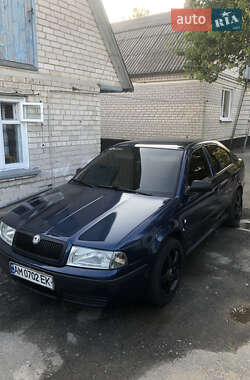 Лифтбек Skoda Octavia 2001 в 
