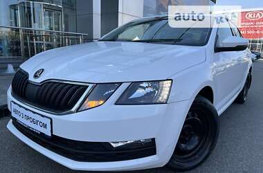 Лифтбек Skoda Octavia 2019 в Киеве