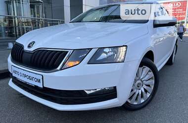 Лифтбек Skoda Octavia 2019 в Киеве