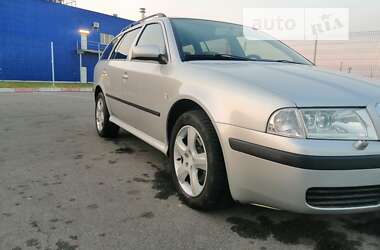 Универсал Skoda Octavia 2003 в Виннице