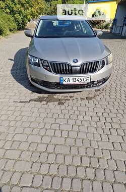 Лифтбек Skoda Octavia 2017 в Львове