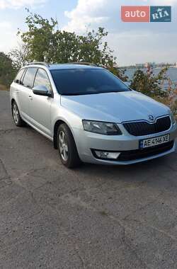 Універсал Skoda Octavia 2013 в Дніпрі