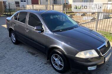 Ліфтбек Skoda Octavia 2008 в Чернівцях