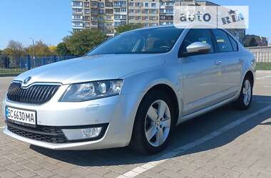 Лифтбек Skoda Octavia 2015 в Червонограде