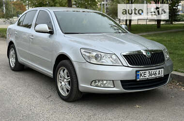 Ліфтбек Skoda Octavia 2011 в Дніпрі