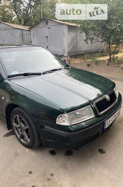 Ліфтбек Skoda Octavia 2001 в Харкові