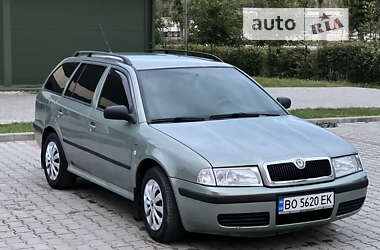 Універсал Skoda Octavia 2001 в Збаражі