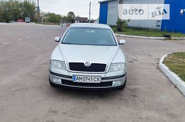 Лифтбек Skoda Octavia 2006 в Житомире