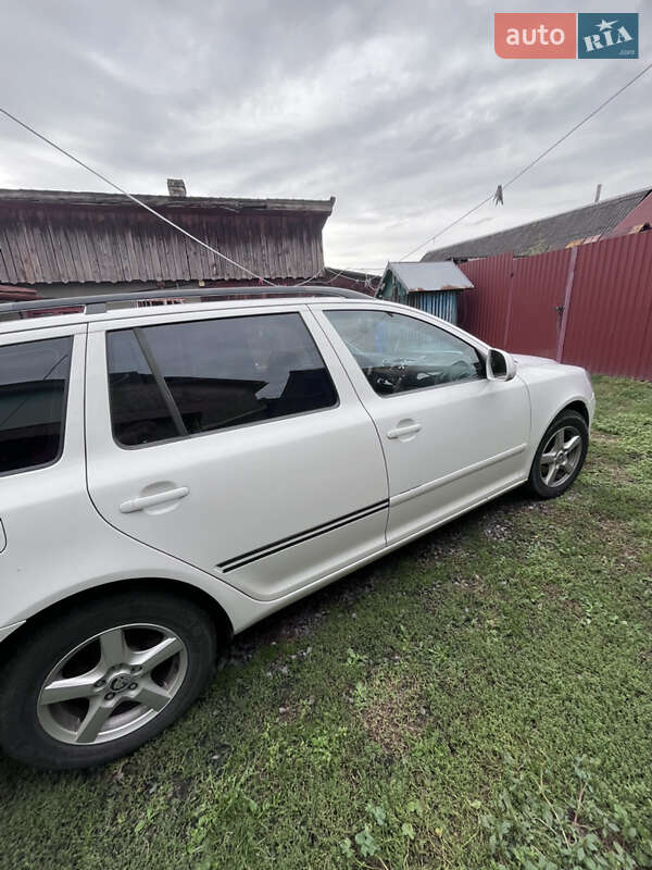 Универсал Skoda Octavia 2012 в Мукачево