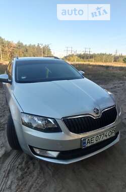 Універсал Skoda Octavia 2015 в Дніпрі