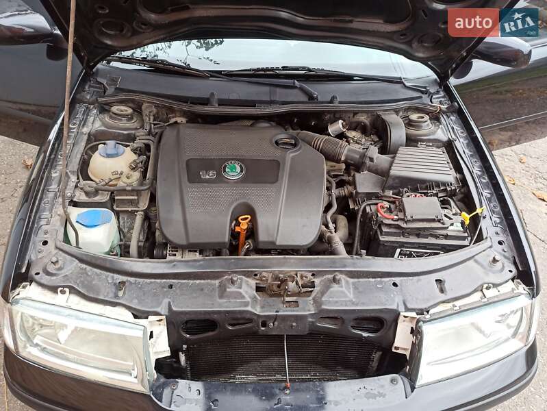 Универсал Skoda Octavia 2003 в Виннице