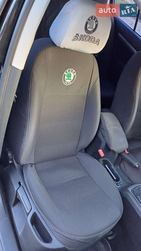 Лифтбек Skoda Octavia 2012 в Братском