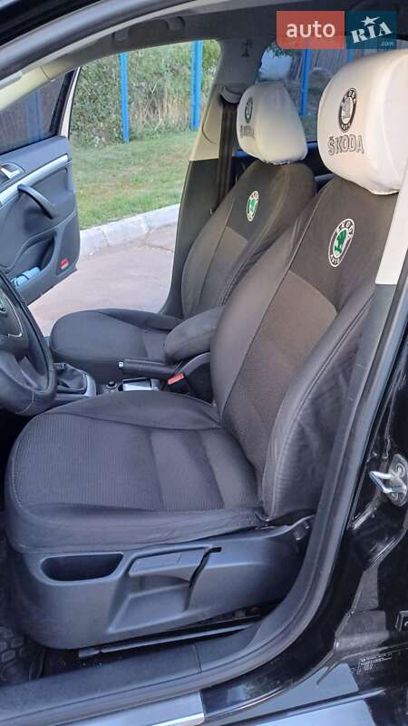 Лифтбек Skoda Octavia 2012 в Братском