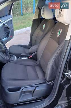 Лифтбек Skoda Octavia 2012 в 