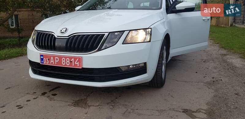 Универсал Skoda Octavia 2018 в Ровно