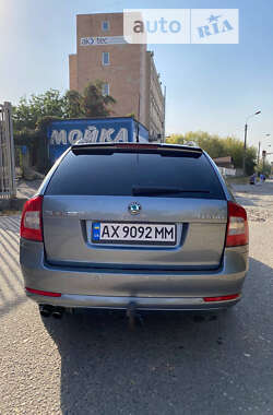 Універсал Skoda Octavia 2012 в Харкові