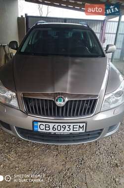 Універсал Skoda Octavia 2011 в Чернігові