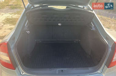 Лифтбек Skoda Octavia 2010 в 