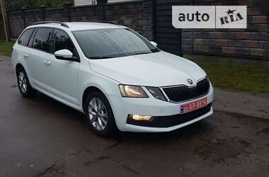 Універсал Skoda Octavia 2018 в Рівному