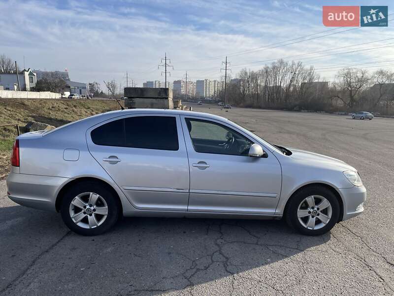 Лифтбек Skoda Octavia 2010 в Полтаве