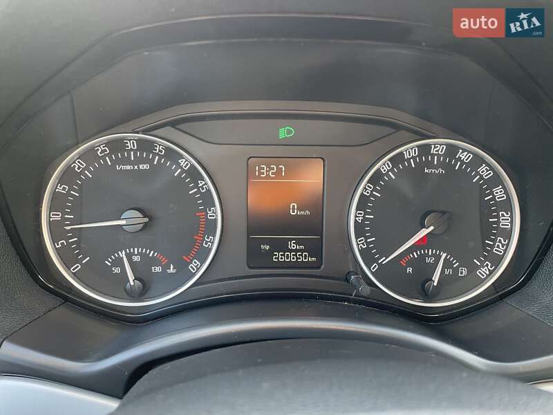 Лифтбек Skoda Octavia 2010 в Полтаве