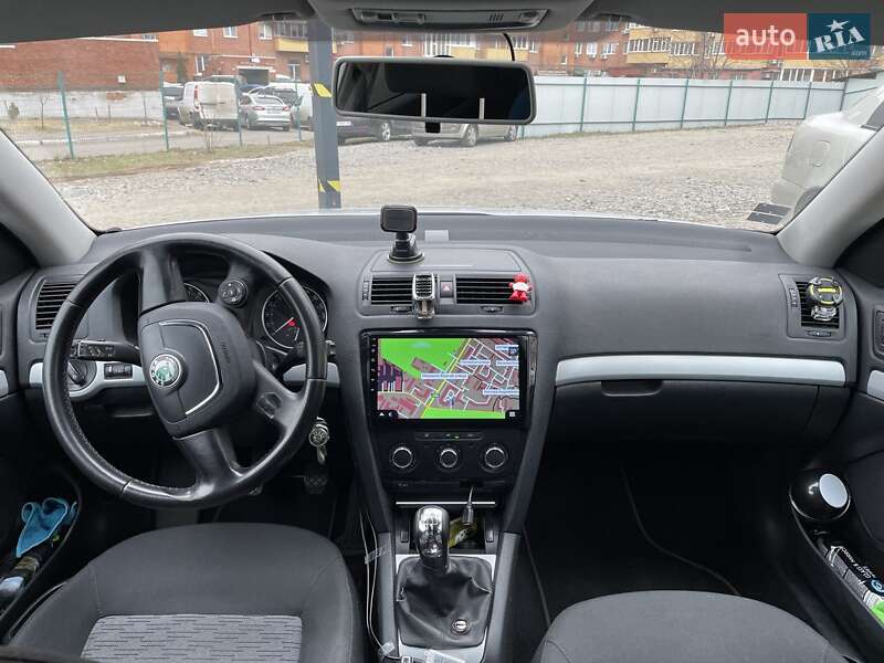 Лифтбек Skoda Octavia 2010 в Полтаве