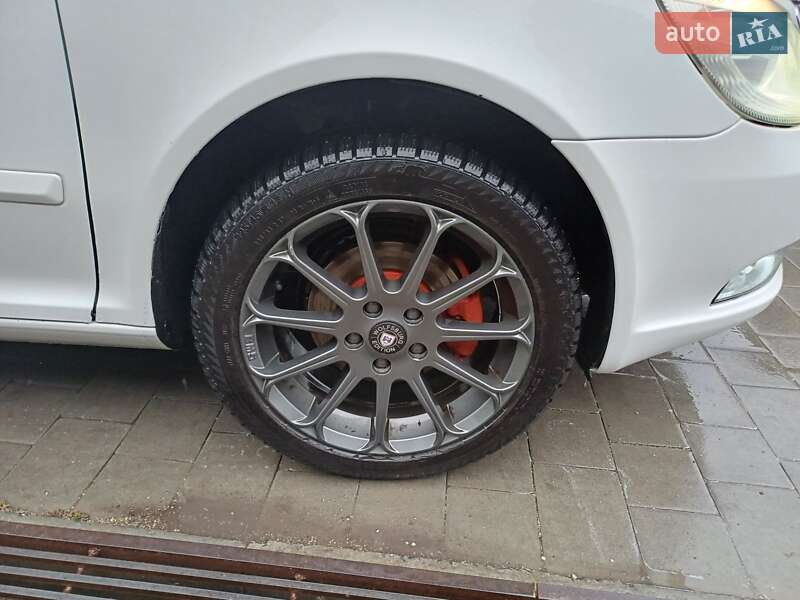 Универсал Skoda Octavia 2010 в Лановцах