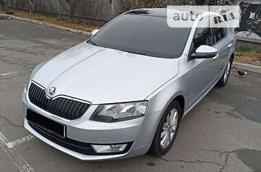 Лифтбек Skoda Octavia 2016 в Киеве