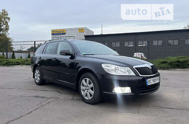 Універсал Skoda Octavia 2009 в Сумах