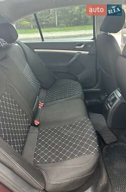 Лифтбек Skoda Octavia 2010 в 
