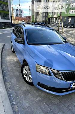 Универсал Skoda Octavia 2017 в Ивано-Франковске