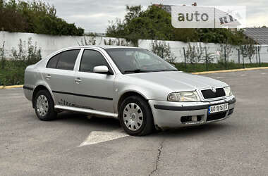 Ліфтбек Skoda Octavia 2002 в Ужгороді