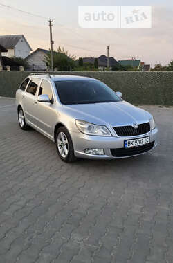 Универсал Skoda Octavia 2013 в Староконстантинове