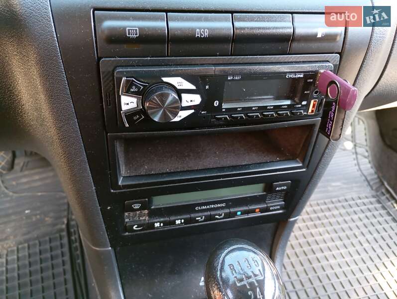Универсал Skoda Octavia 2004 в Шаргороде