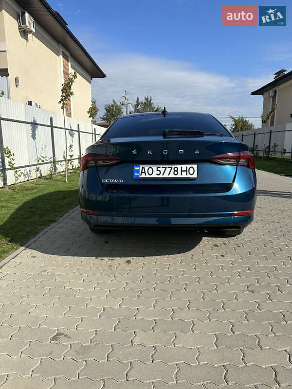 Ліфтбек Skoda Octavia 2020 в Ужгороді