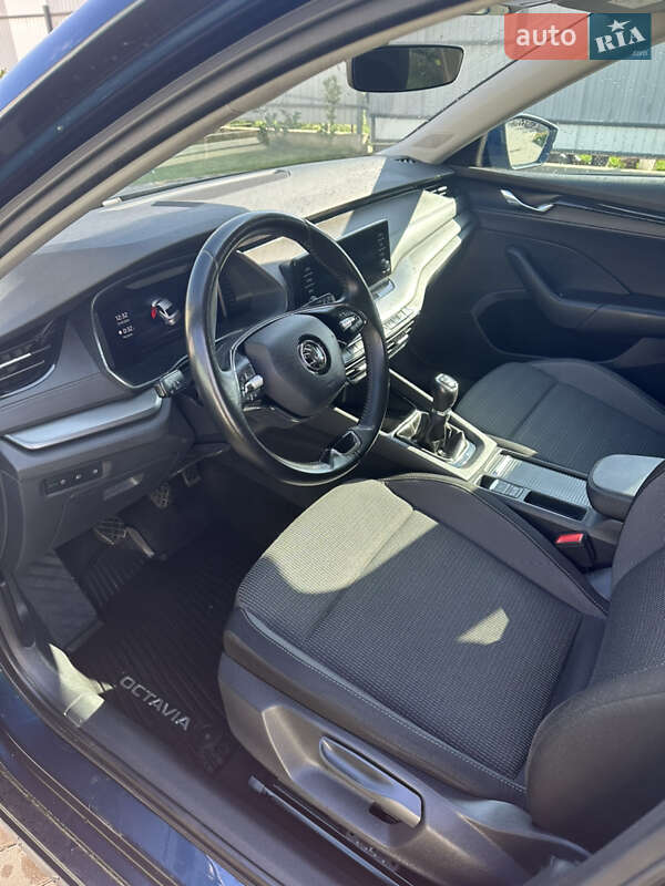 Ліфтбек Skoda Octavia 2020 в Ужгороді