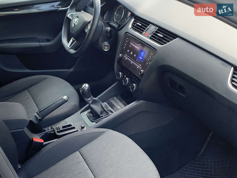 Універсал Skoda Octavia 2018 в Сваляві
