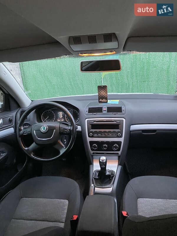 Универсал Skoda Octavia 2010 в Кропивницком фото 12 Универсал Skoda Octavia 2010 в Кропивницком
