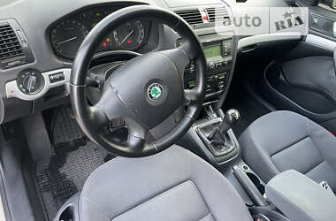 Лифтбек Skoda Octavia 2004 в Житомире