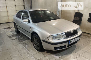 Лифтбек Skoda Octavia 2002 в Богодухове